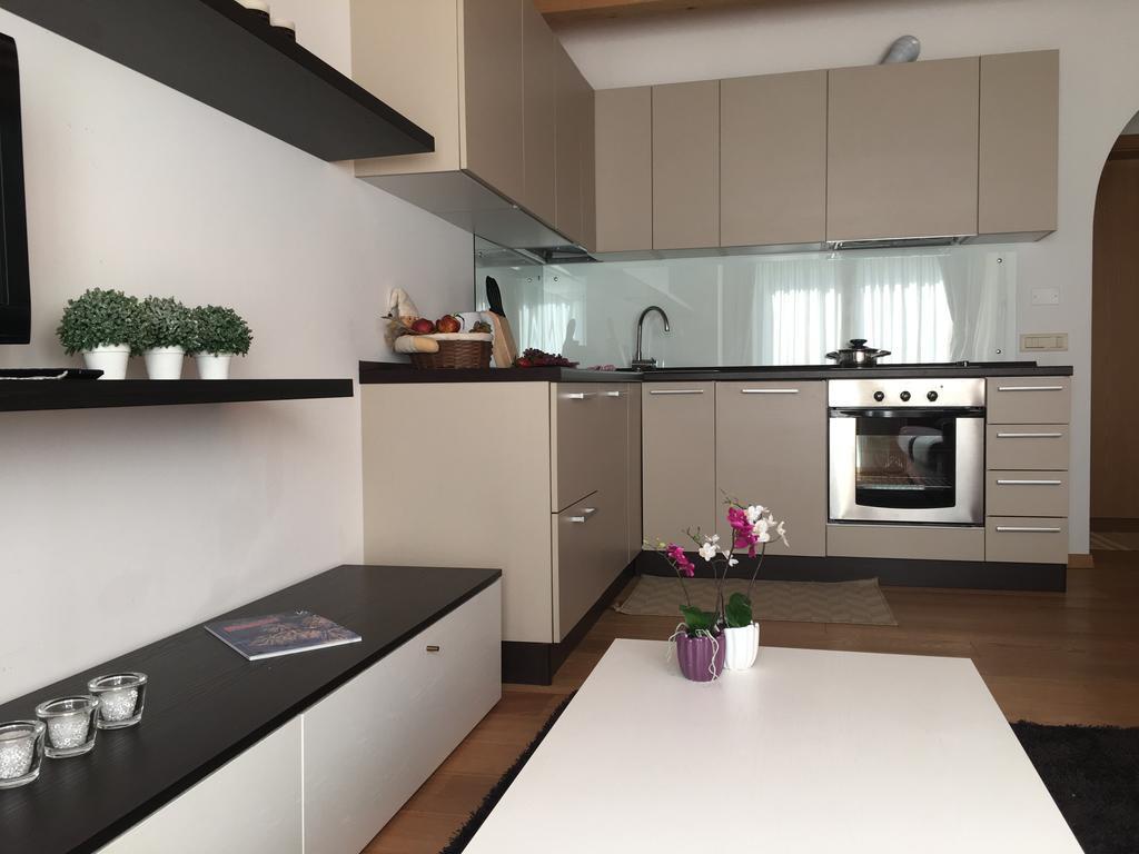 Residenza Eleonora Apartment Temu Exterior photo